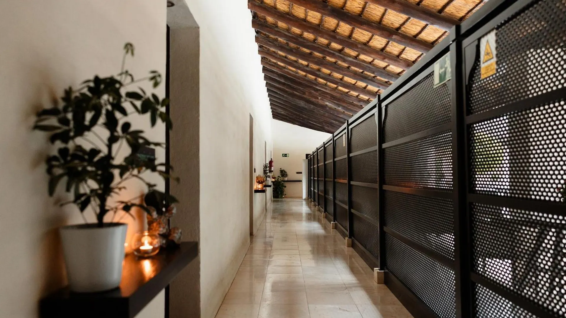 **** Hotel Shanti Som Monda Spanje